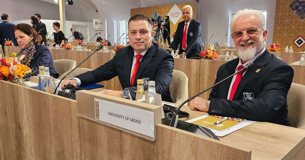 Ректорот Миленковски и деканот на Факултетот за туризам, Граматниковски на Генералното собрание на Светската туристичка организација.
