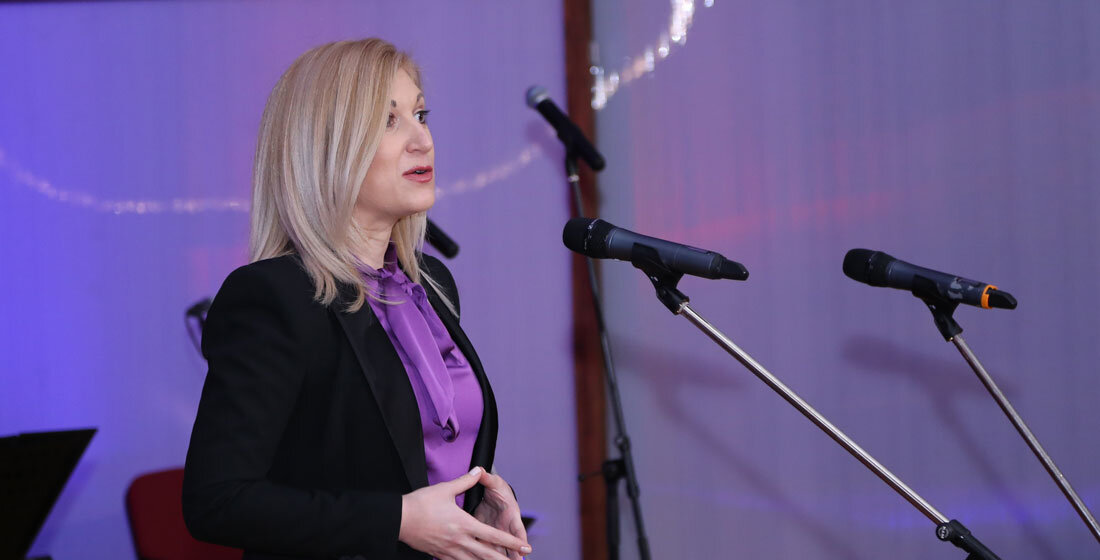 Н.Е. Невена Јовановиќ, амбасадорка на Република Србија Н.Е. Невена Јовановиќ, амбасадорка на Република Србија