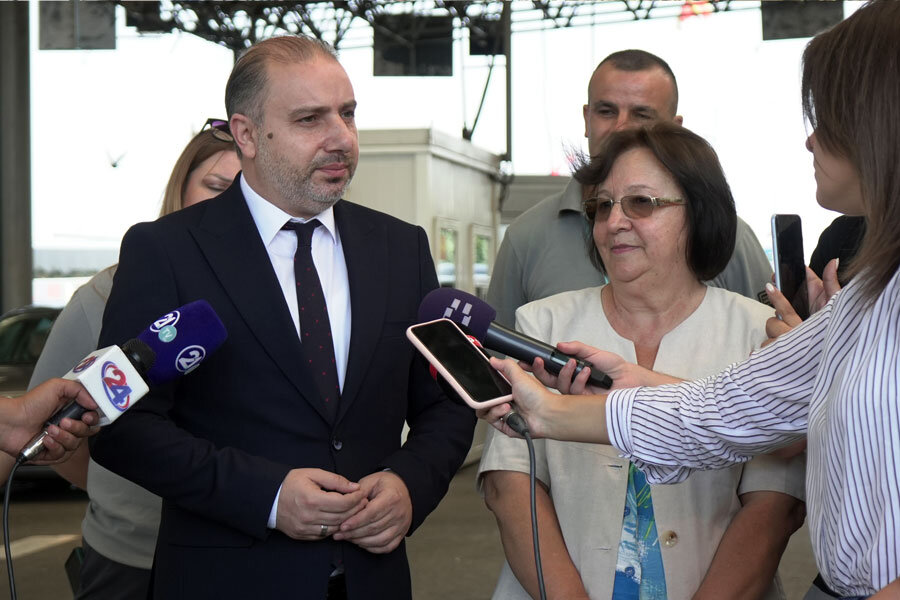 Николовски: „Олеснување на легалната трговија, забрзување на транспортот, спроведување реформски политики, што ќе значи зголемување на конкурентноста за бизнис-заедницата.“ | Извор: Царинска управа Николовски: „Олеснување на легалната трговија, забрзување на транспортот, спроведување реформски политики, што ќе значи зголемување на конкурентноста за бизнис-заедницата.“ | Извор: Царинска управа